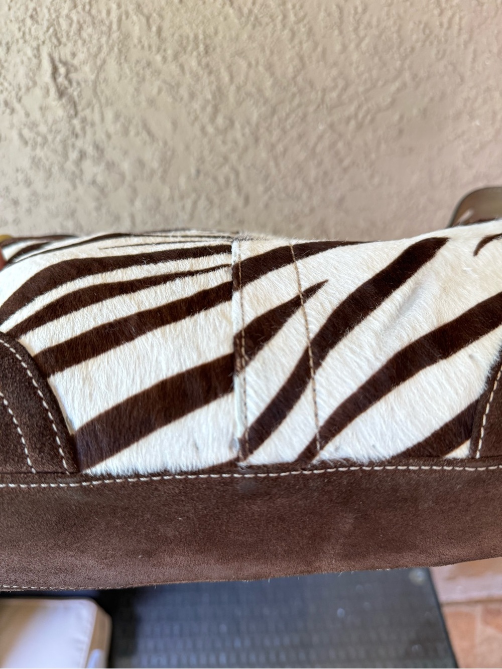 *SOLD*Coach east west Zebra calf hair Bag - Picture 8 of 11